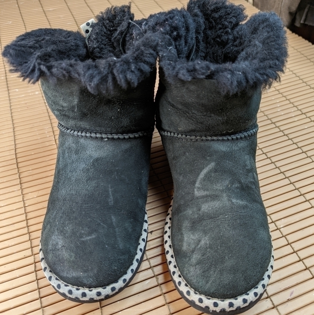 Ugg Polka Dot Mini Bailey Bow 78 Sheepskin Boots Womens Size 6 Black 1005079. 1